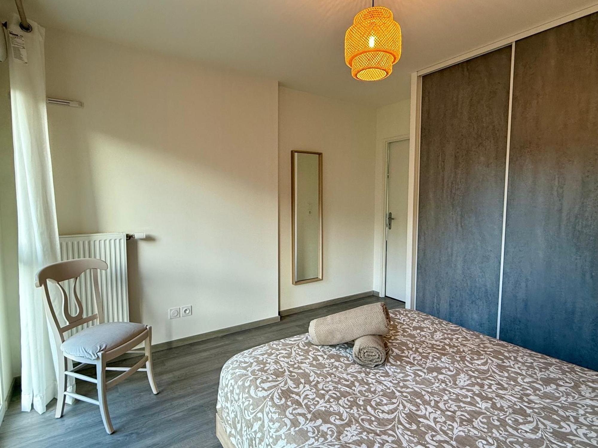 Apartment T3 Avec Balcon Et Parking Prive *